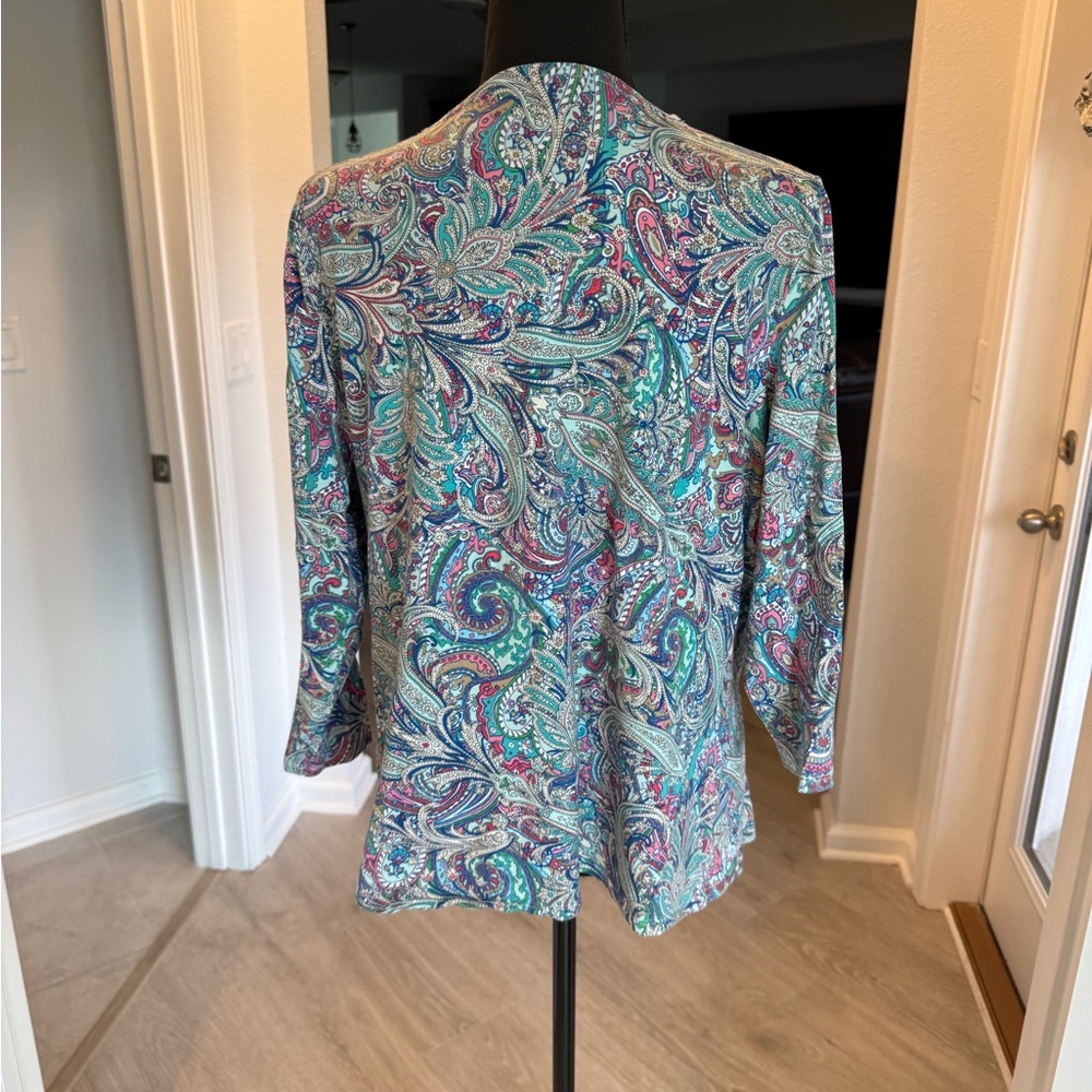 Women's Paisley V-Neck Top - Picture 6 of 7